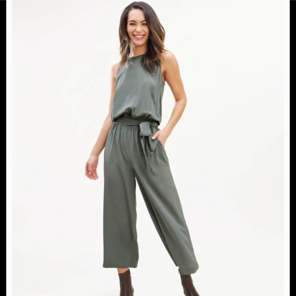 Splendid Olive Green Sleeveless Belted Jumpsuit
